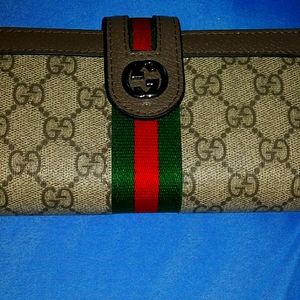 Gucci wallet